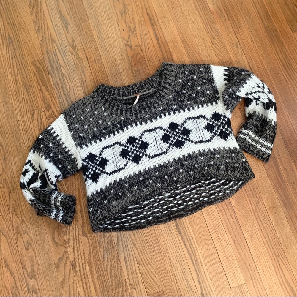Free people oversized chunky sweater white black